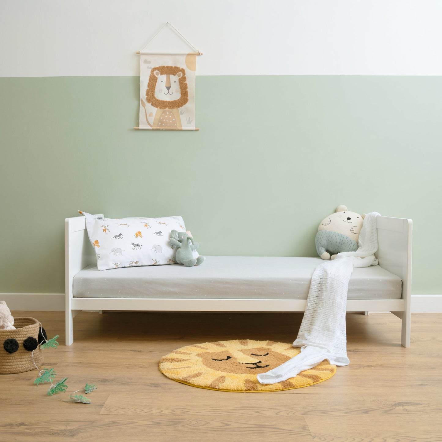 Clair De Lune Essential Cot Bed