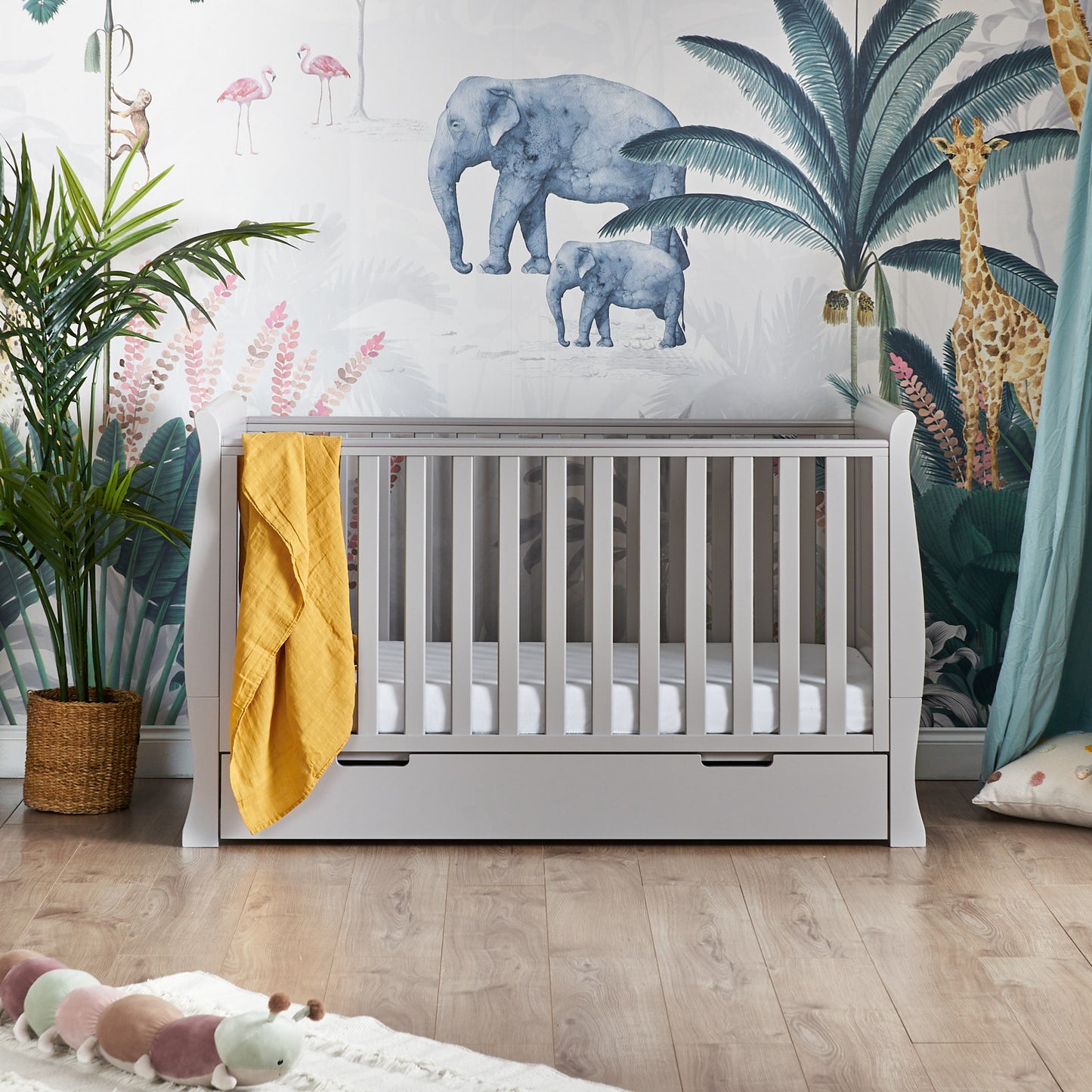 Obaby Stamford Classic Sleigh Cot Bed & Cot Top Changer