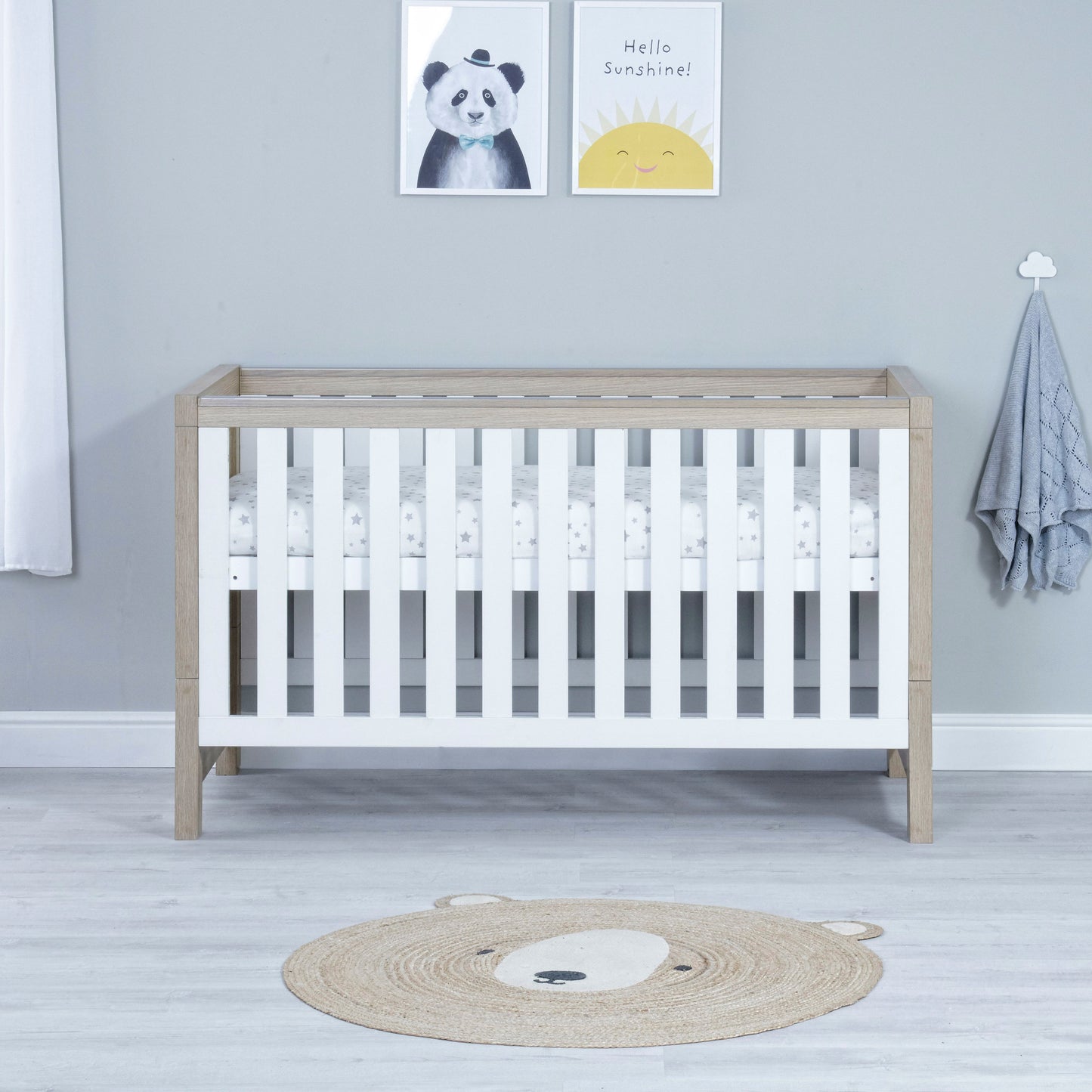 Babymore Luno Cot Bed - Oak